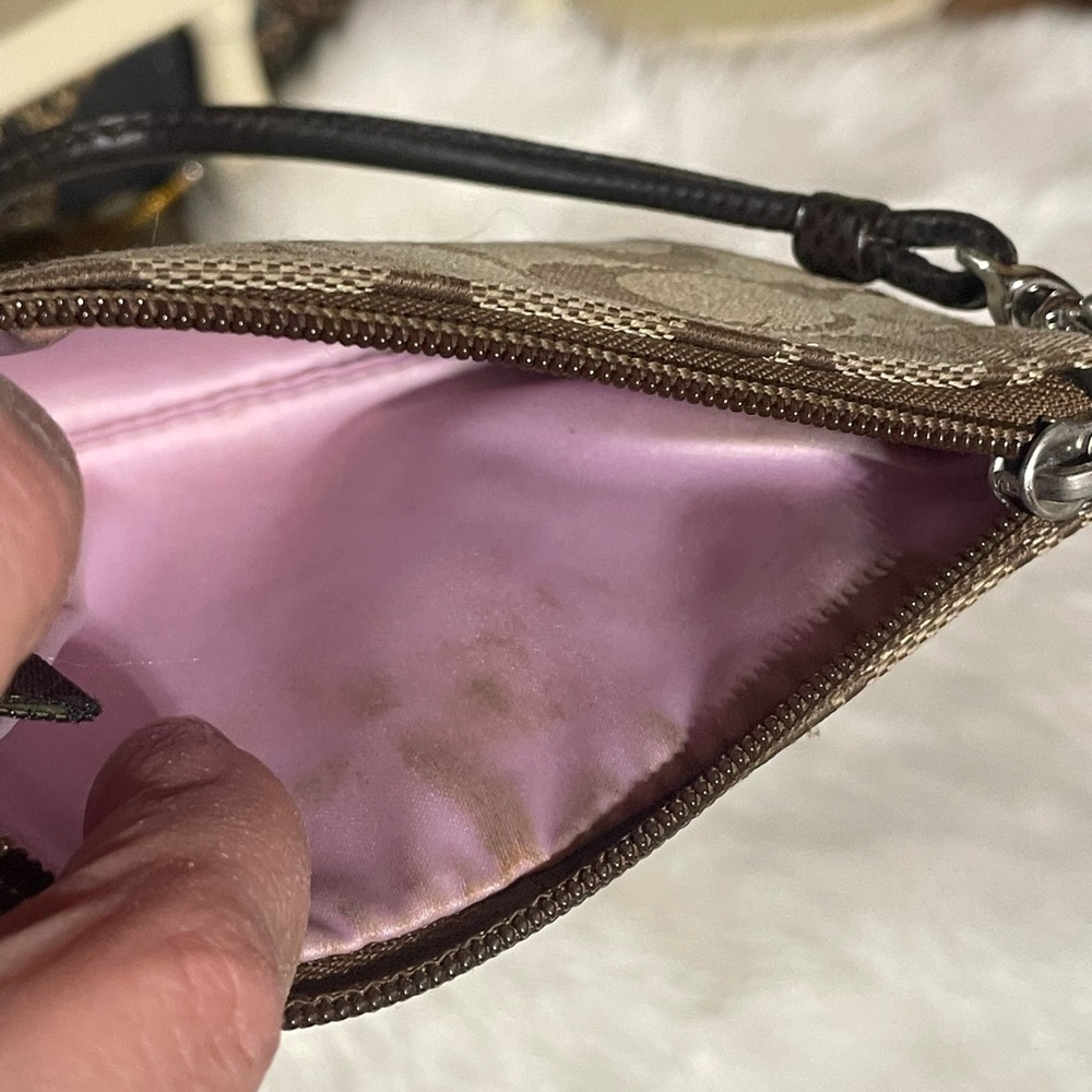 Free!!! Coach wristlet - Picture 2 of 6